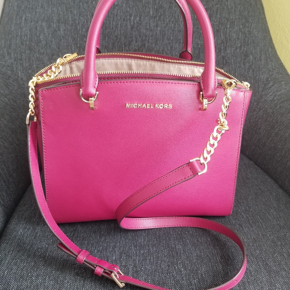 Micheal Kors Crossbody